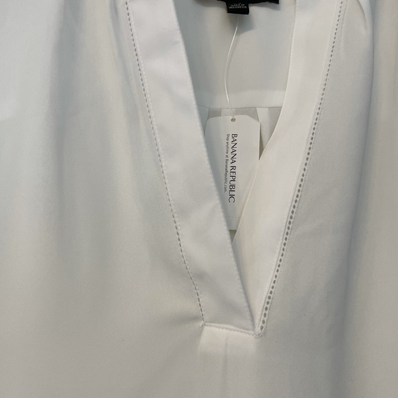 New - Banana Republic top - Picture 3 of 4